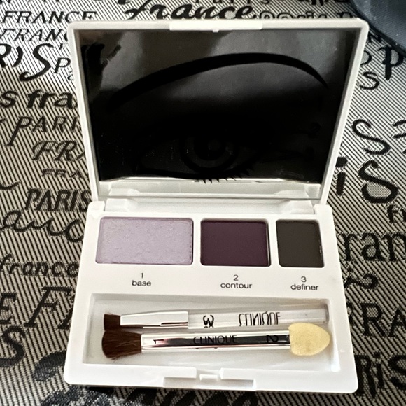 🌟NWOT! Clinique Makeup Compact - Picture 3 of 5